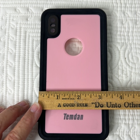 Pink Waterproof iPhone 11 Pro Max Case - Picture 6 of 7